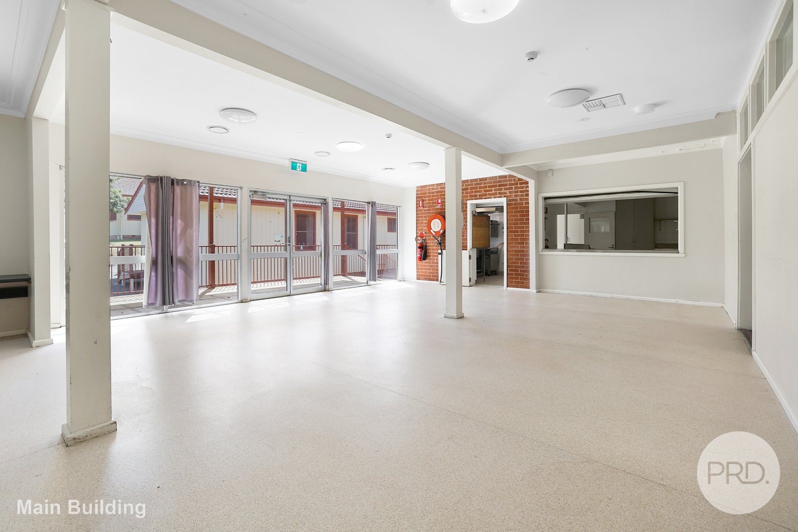 9 Burnside Avenue TAMWORTH 14