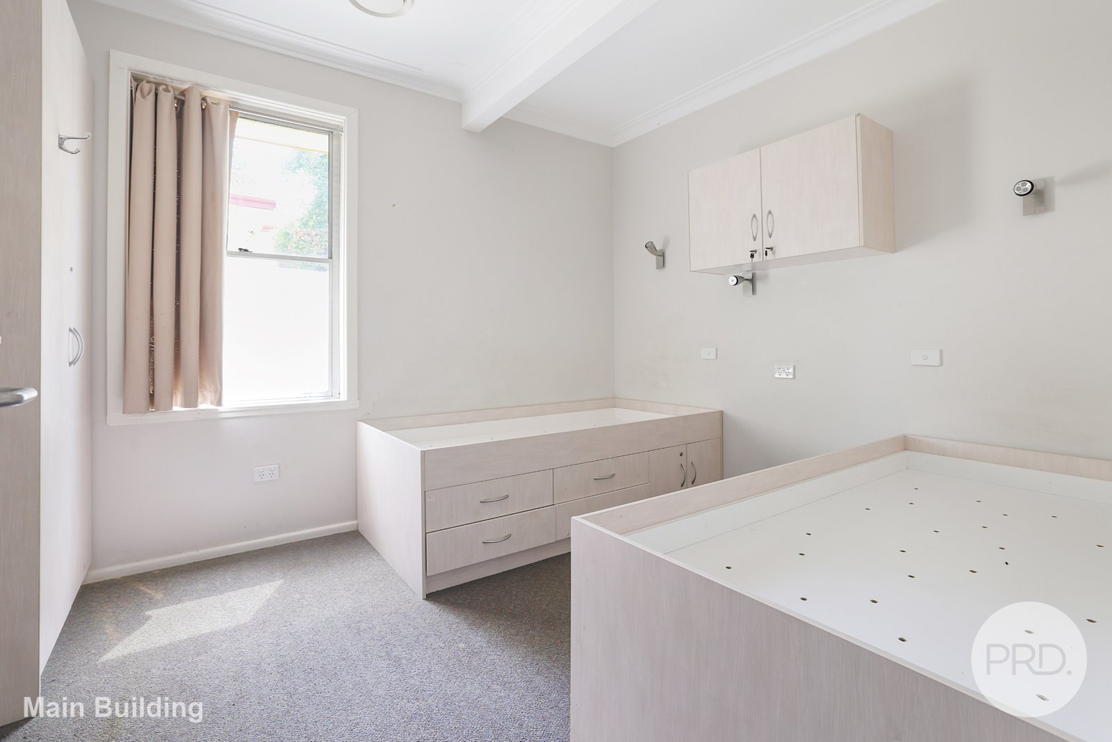 9 Burnside Avenue TAMWORTH 24