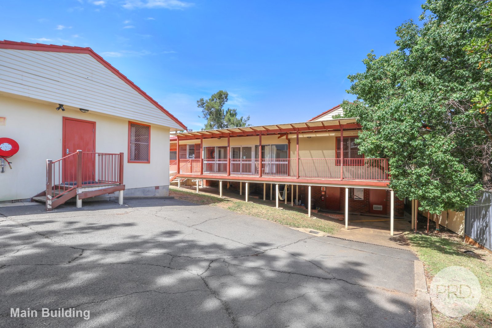 9 Burnside Avenue TAMWORTH 25