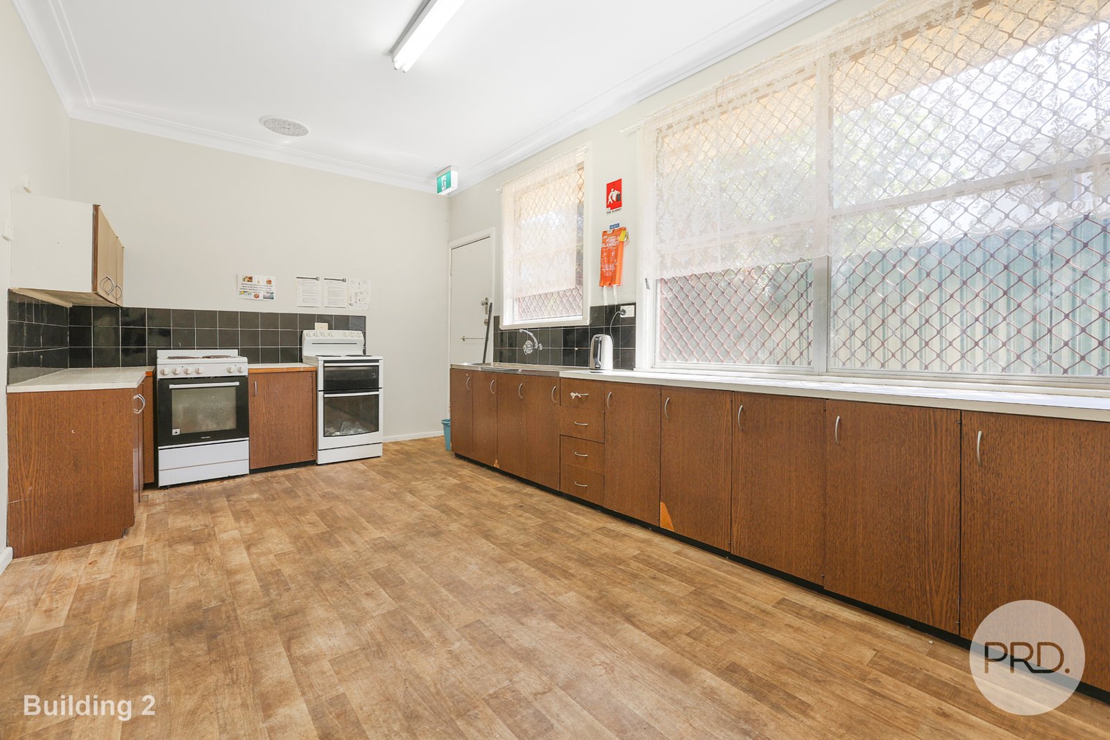 9 Burnside Avenue TAMWORTH 31