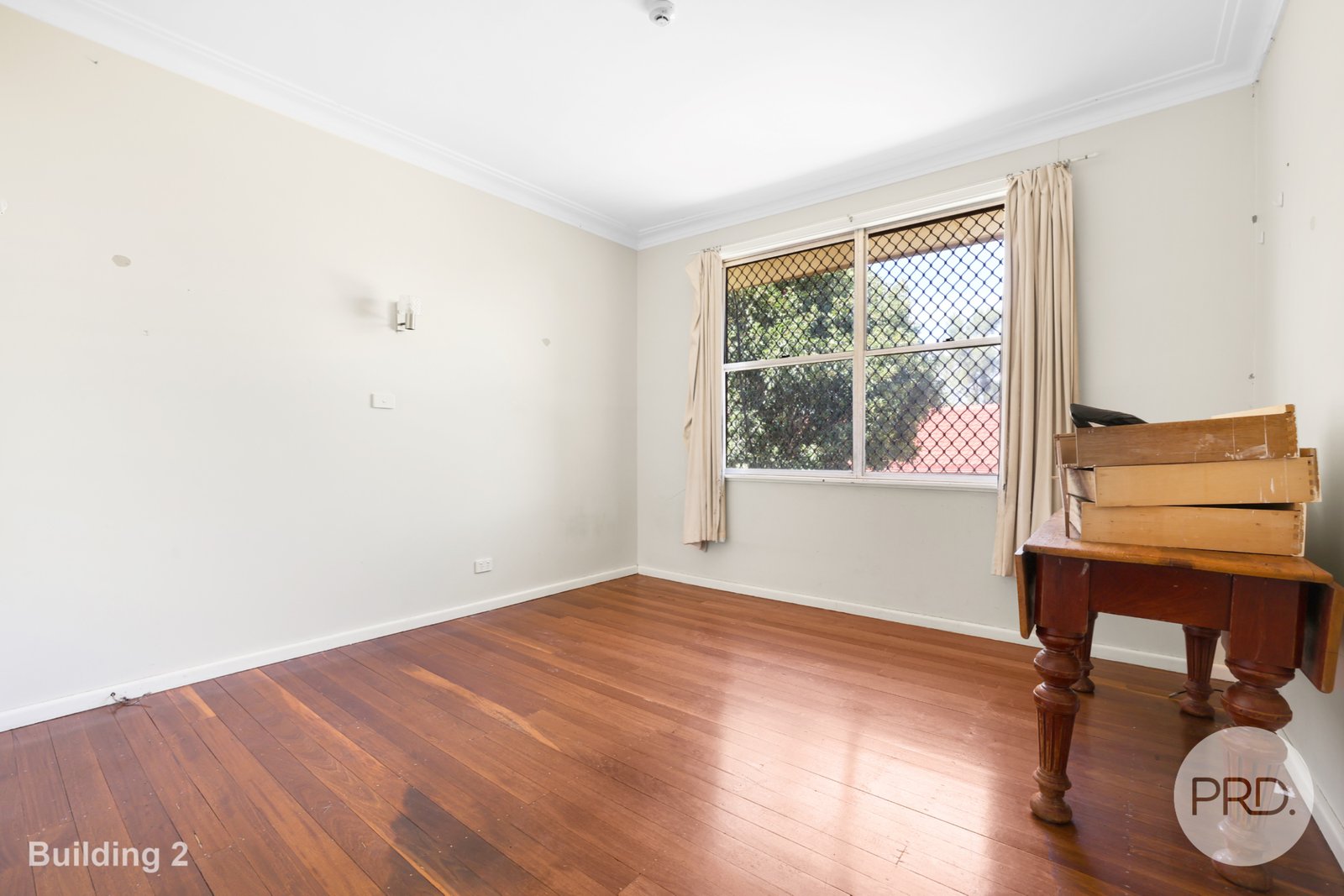 9 Burnside Avenue TAMWORTH 34