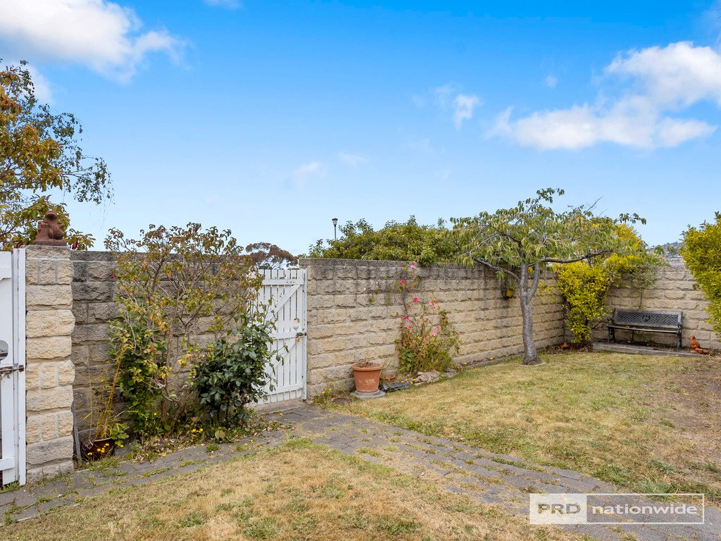 9 Cabernet Drive BERRIEDALE 21