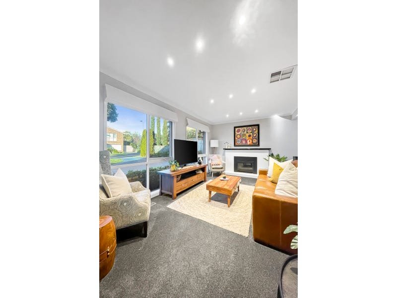 Real Estate and Property in 9 Camberley Rise, Ringwood North, VIC