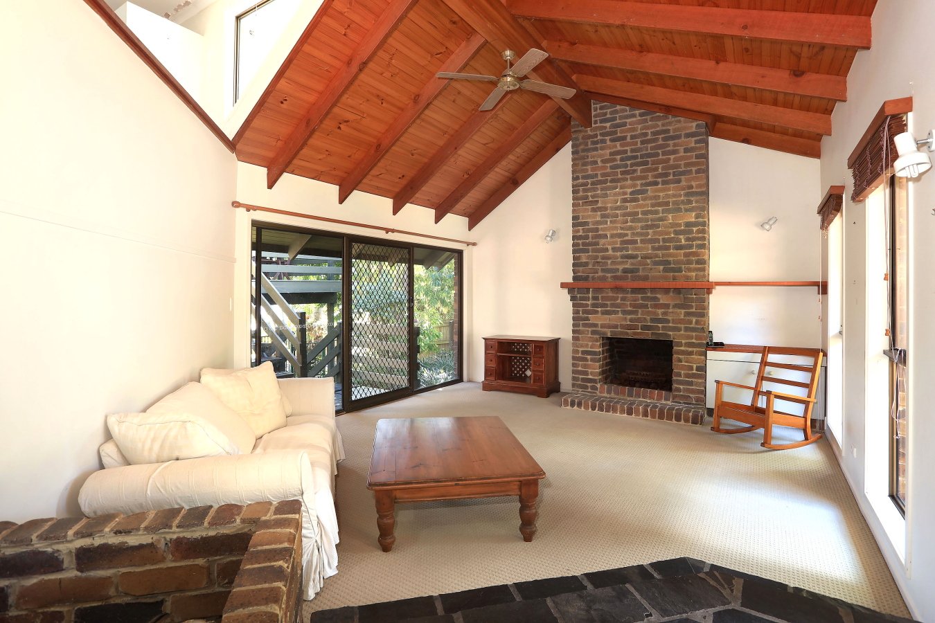 9 Cameron Court ASHMORE 3