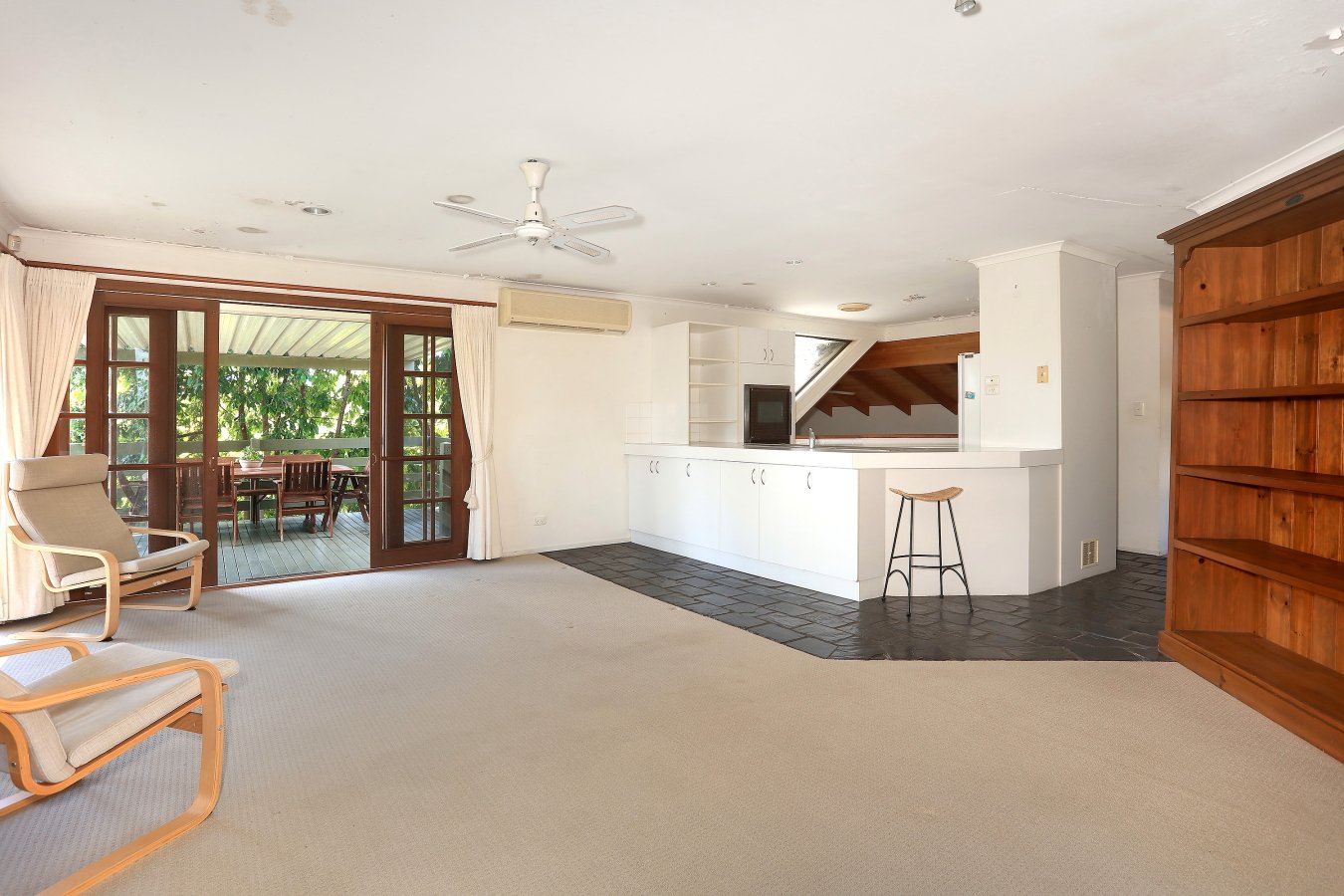 9 Cameron Court ASHMORE 7