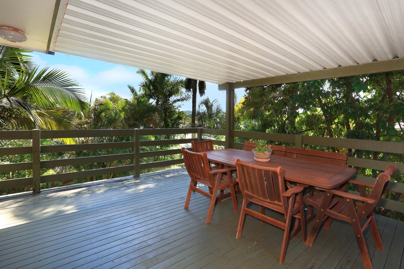 9 Cameron Court ASHMORE 21