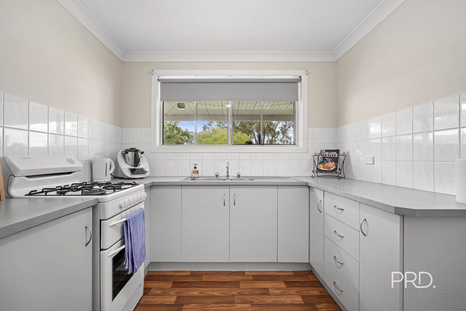 9 Canola Place ESTELLA 5