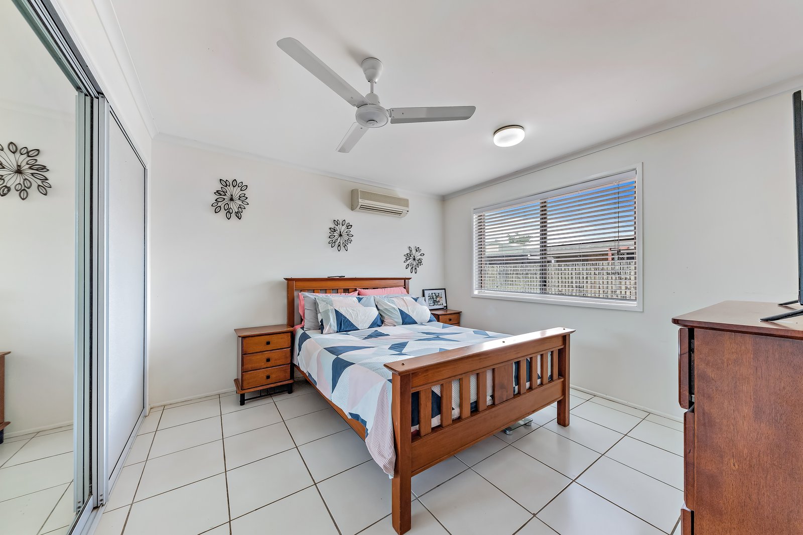 9 Carnation Street PROSERPINE 9