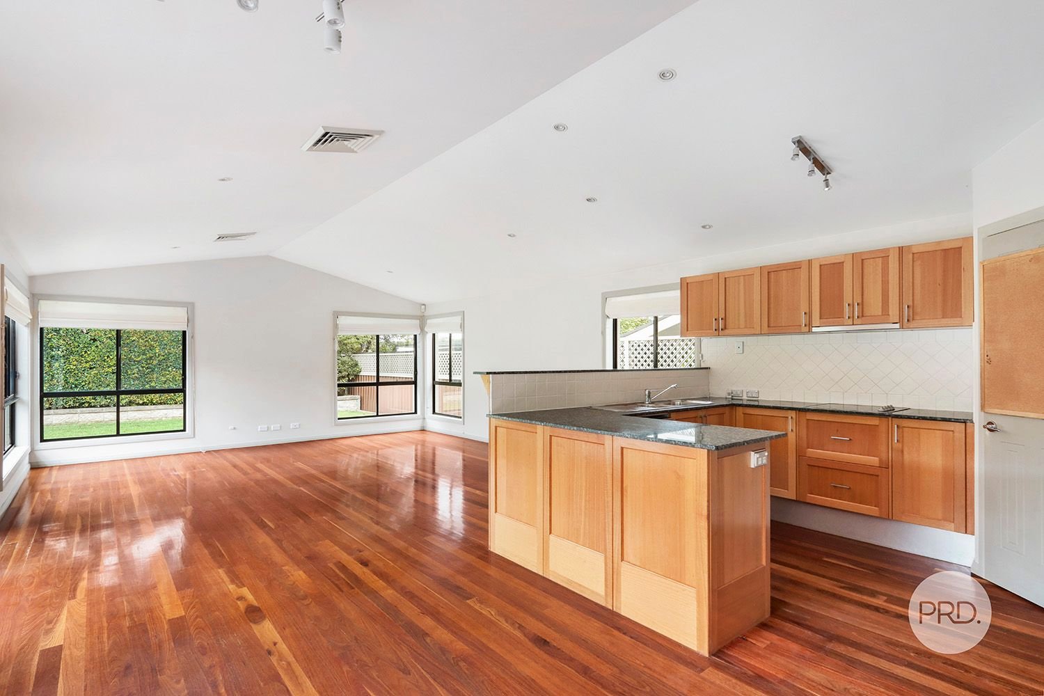 9 Carramar Place PEAKHURST HEIGHTS 3