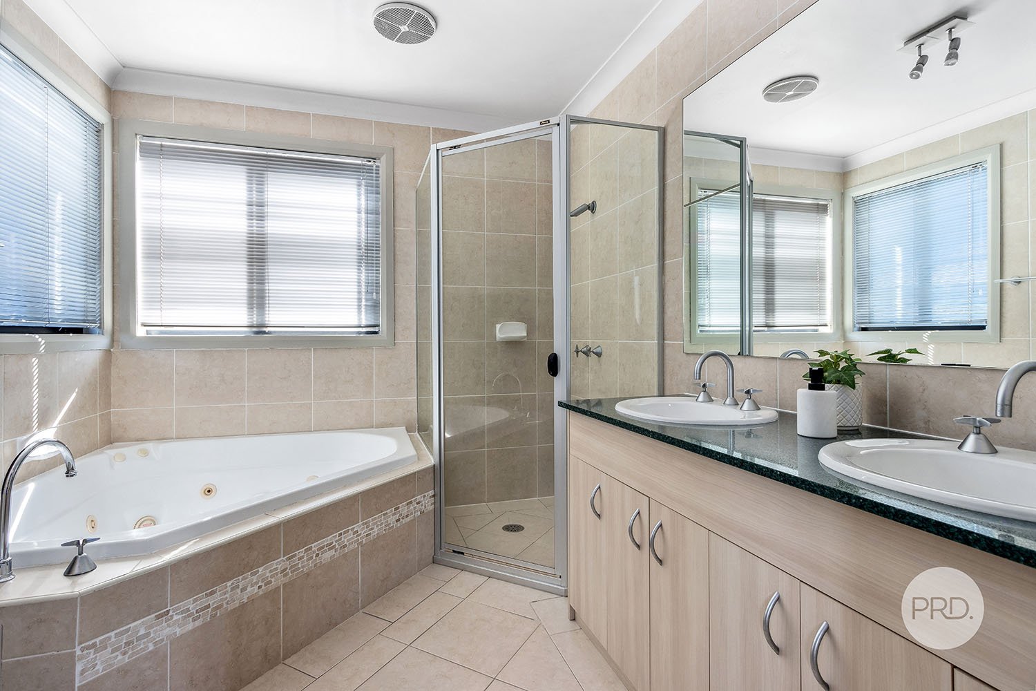 9 Carramar Place PEAKHURST HEIGHTS 10