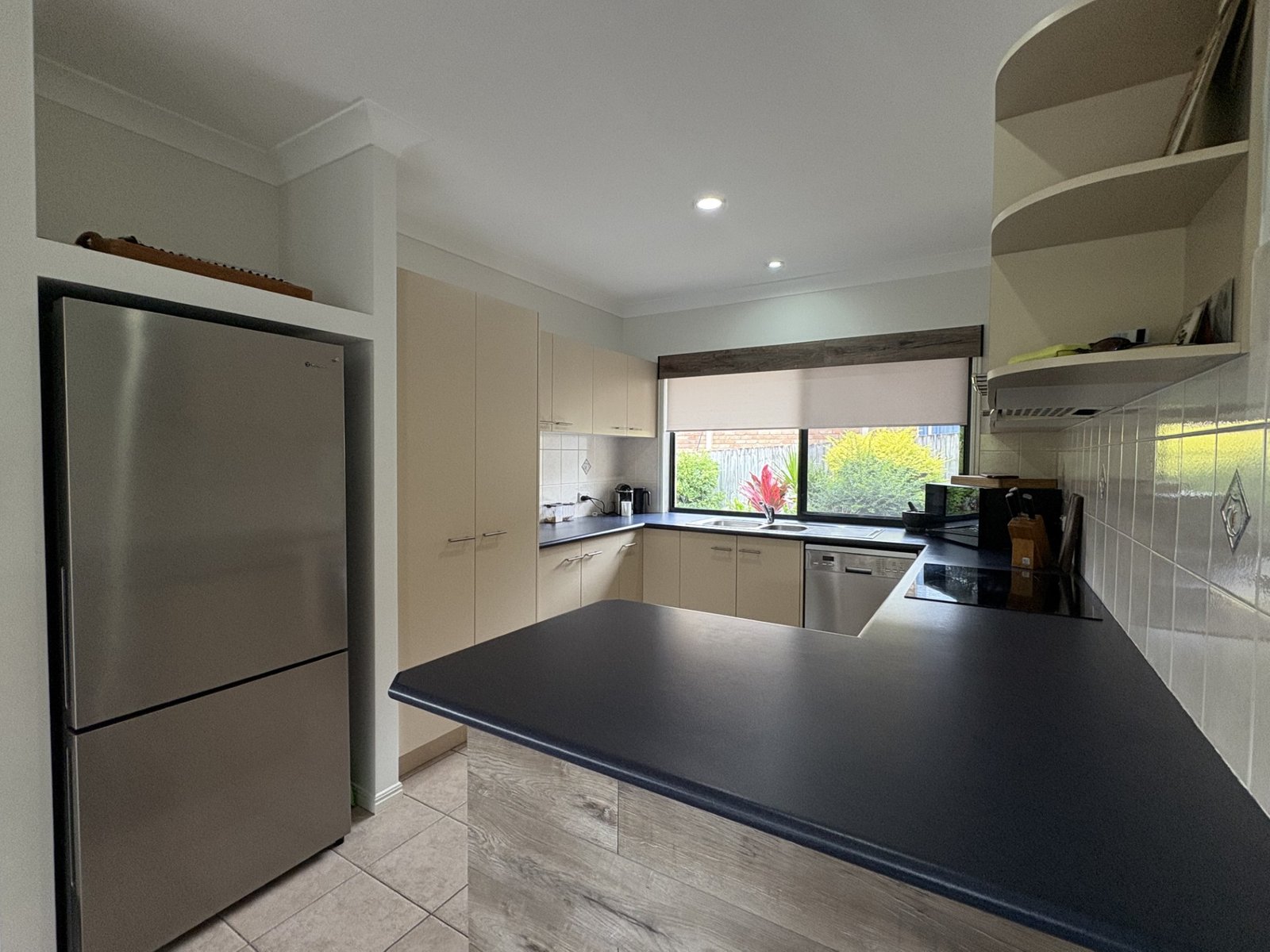 9 Casey Close CURRUMBIN WATERS 2