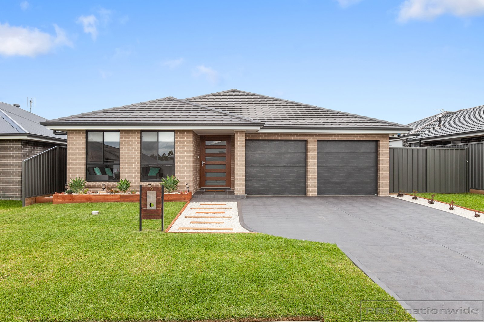 9 Centrefield Street RUTHERFORD 1