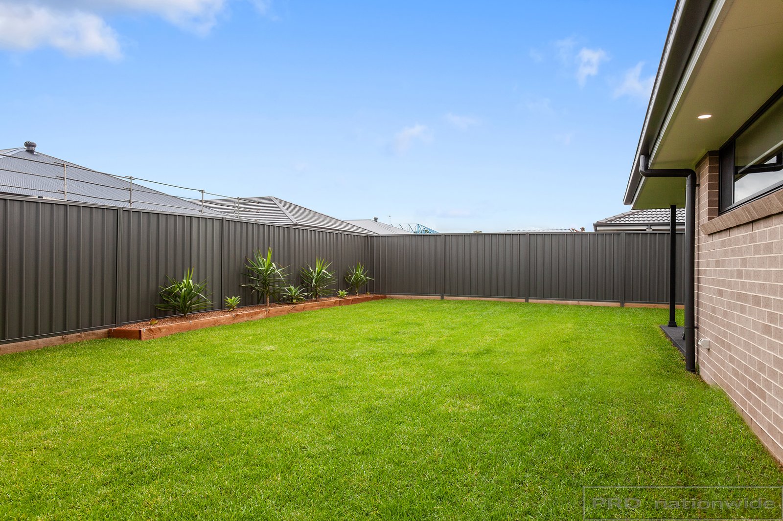 9 Centrefield Street RUTHERFORD 15