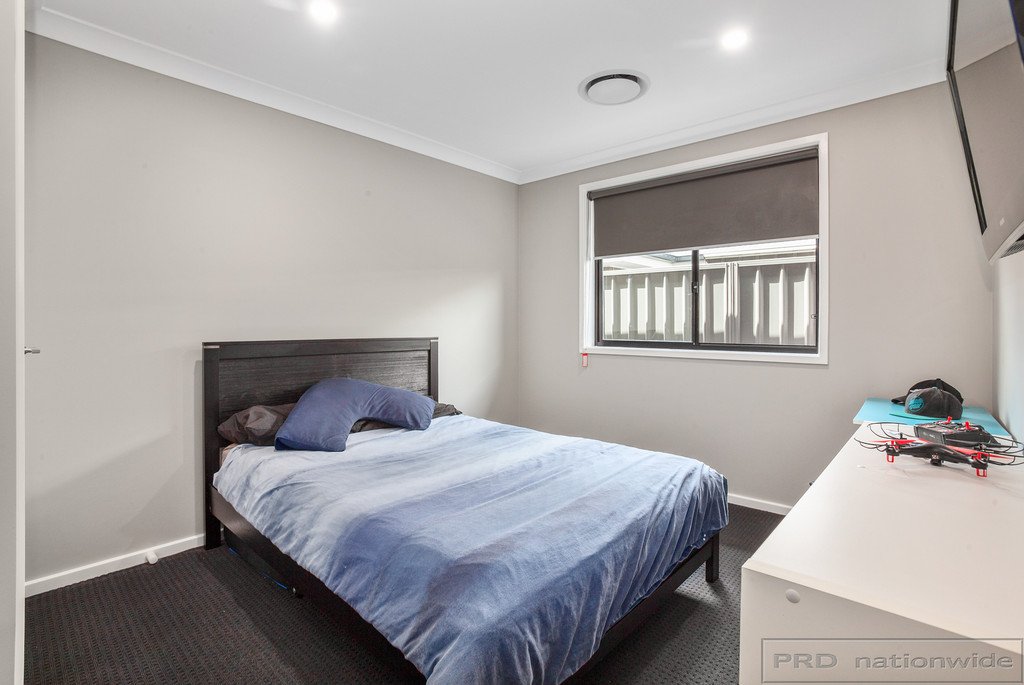 9 Centrefield Street RUTHERFORD 20