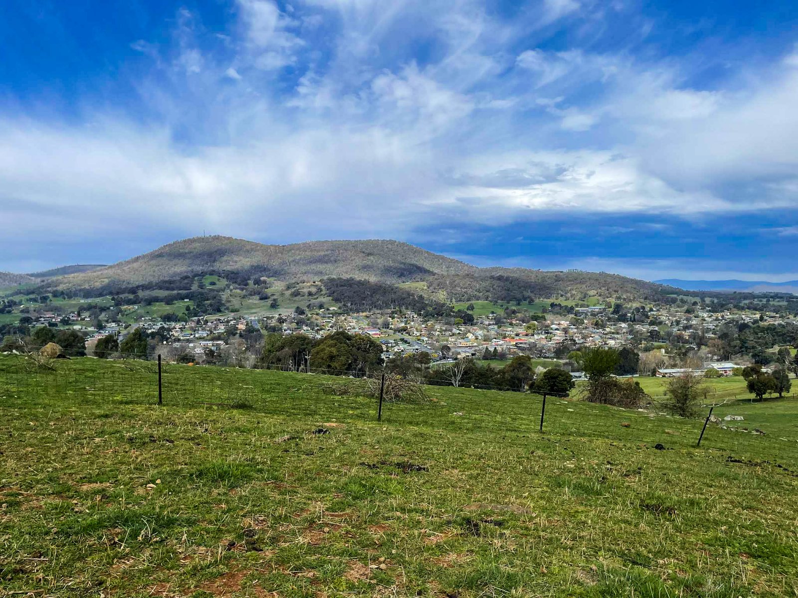 9 Chaffey Close TUMBARUMBA 8