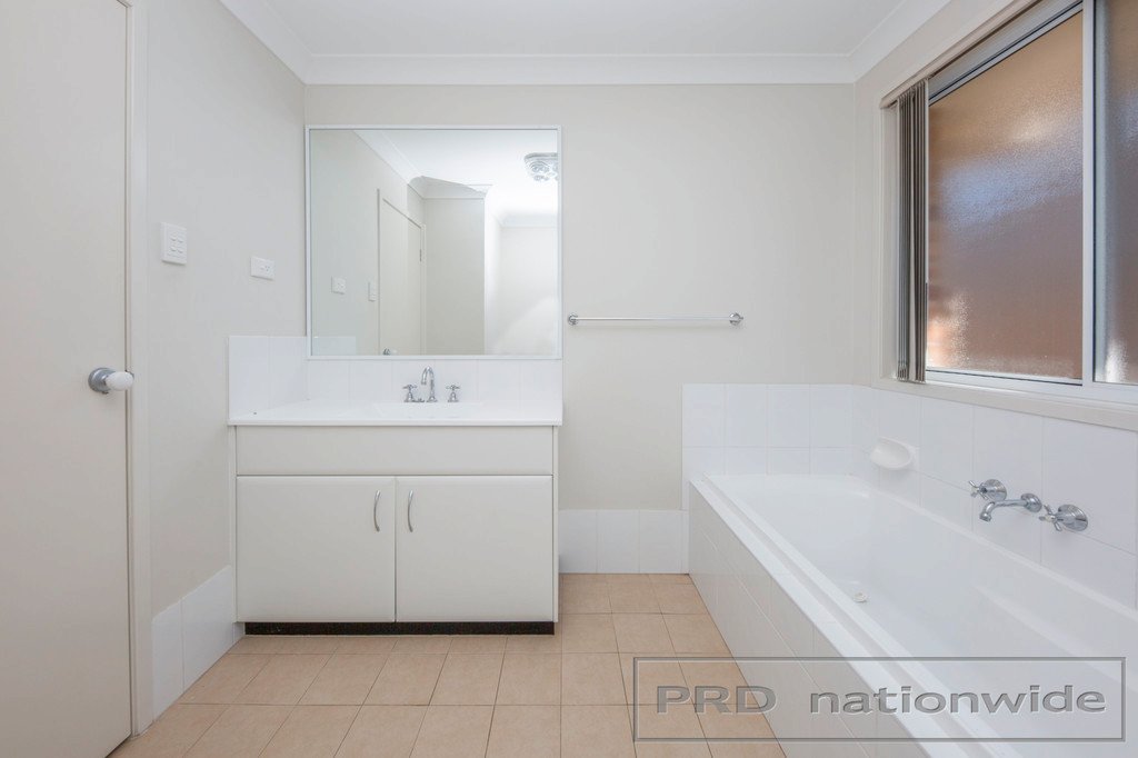 9 Champion Cres GILLIESTON HEIGHTS 16