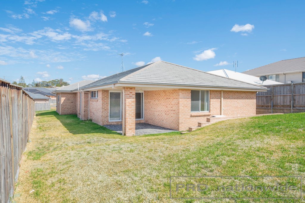 9 Champion Cres GILLIESTON HEIGHTS 18