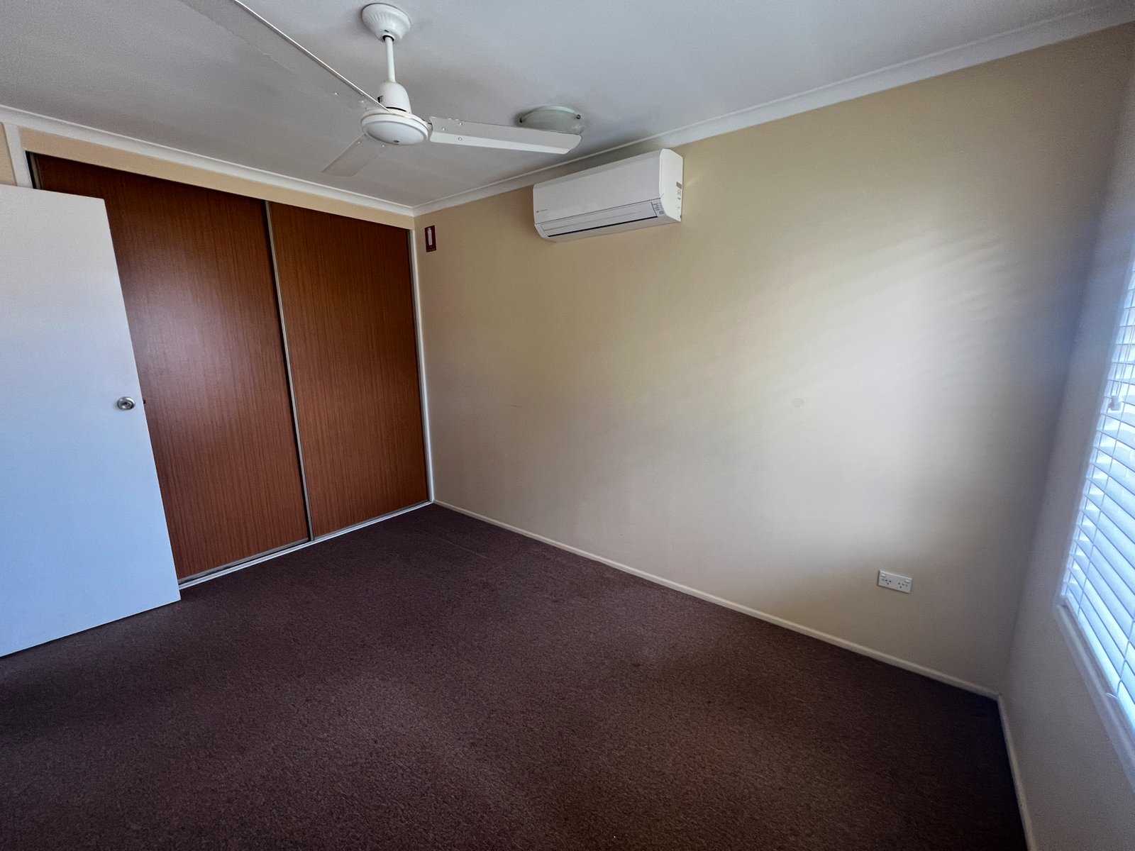 9 Chauvel Court BOYNE ISLAND 8