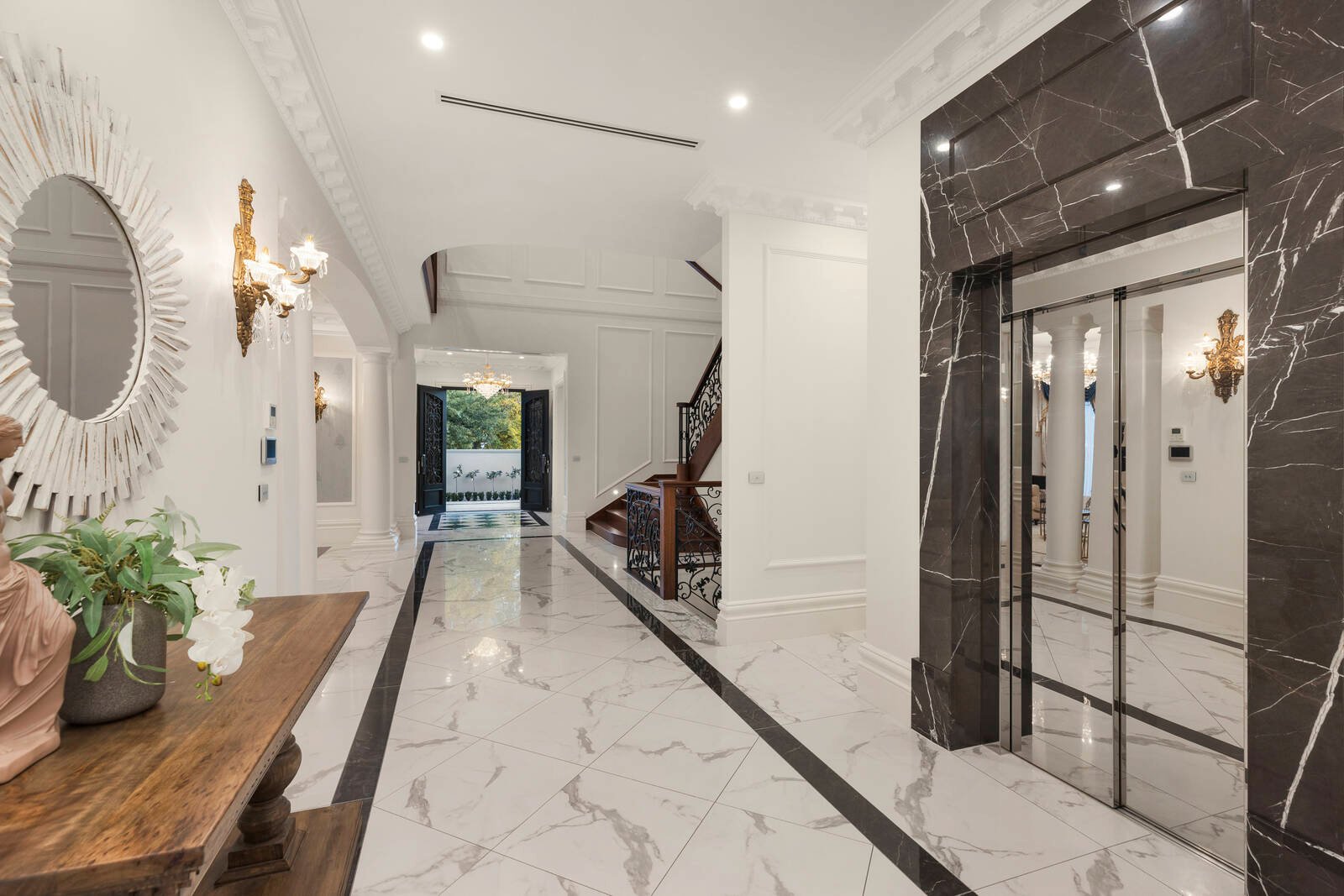 Real Estate and Property in 9 Chelmsford Street, Balwyn North, VIC