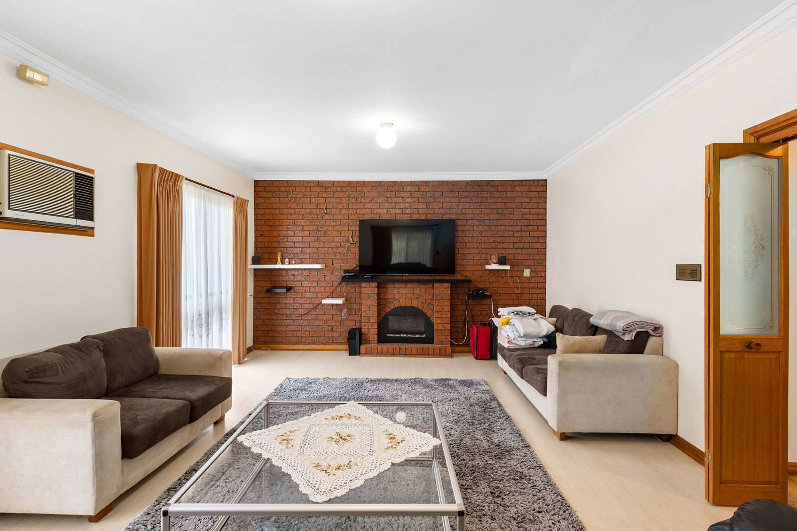 Gallery: 9 Chipping Hill Court