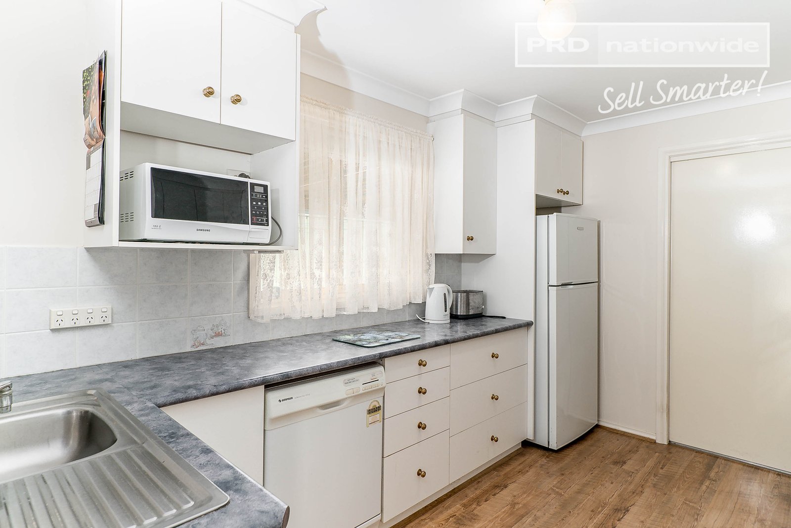 9 Chisholm Place LLOYD 4