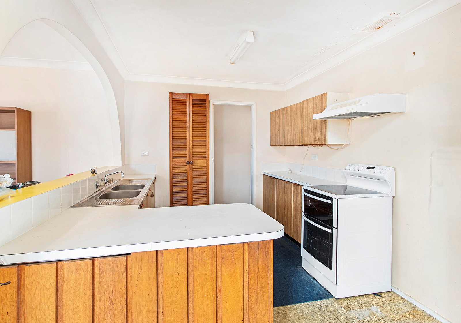 9 Church Street ALBION PARK 6