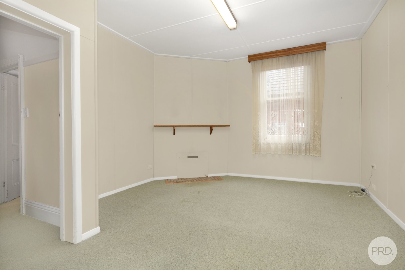 9 Church Street NEWINGTON 8