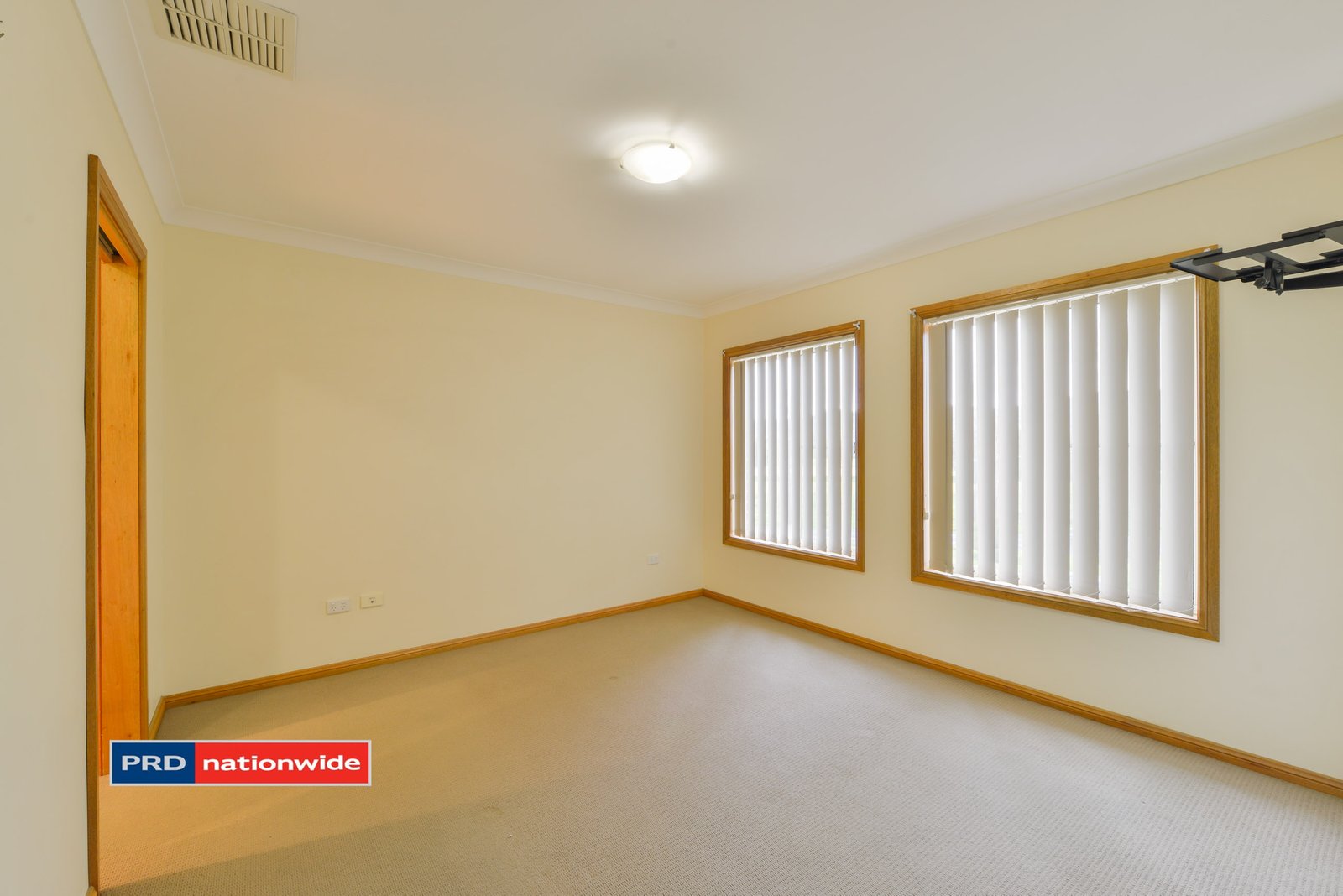 9 Church Street TAMWORTH 17