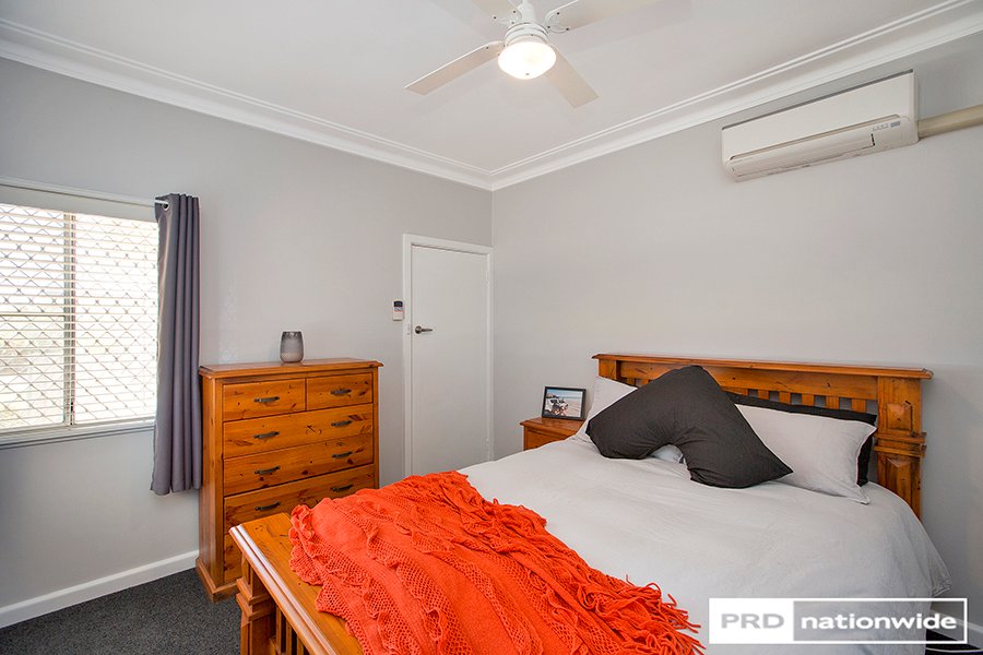 9 Churchill Street TAMWORTH 11