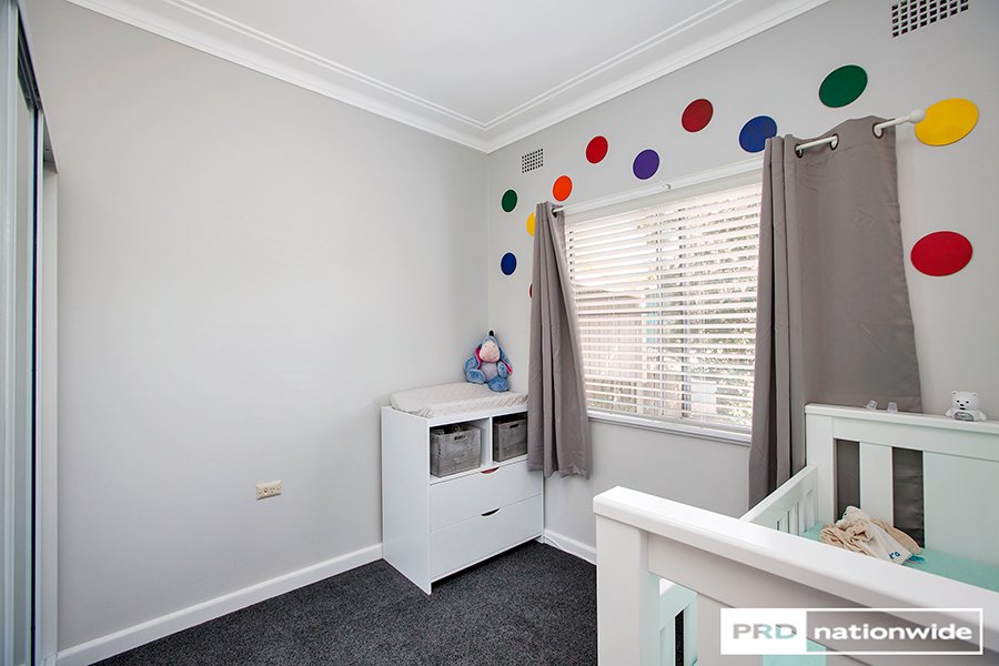 9 Churchill Street TAMWORTH 13