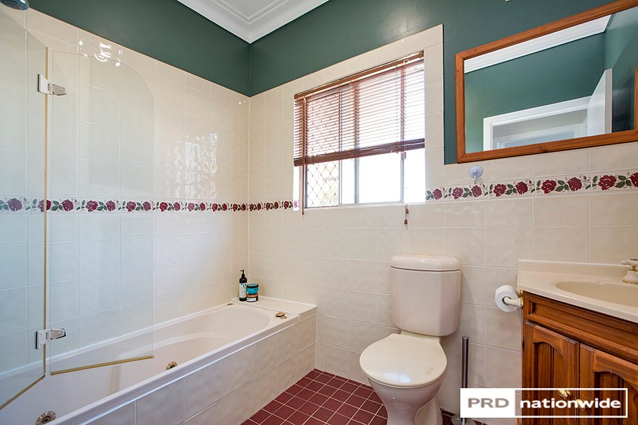 9 Churchill Street TAMWORTH 14