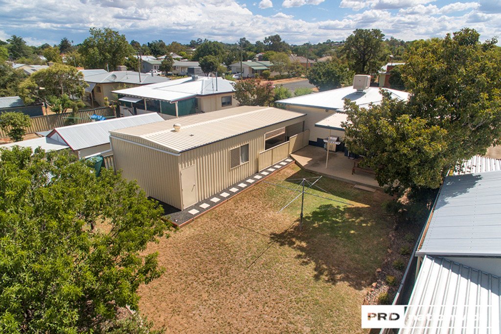 9 Churchill Street TAMWORTH 15