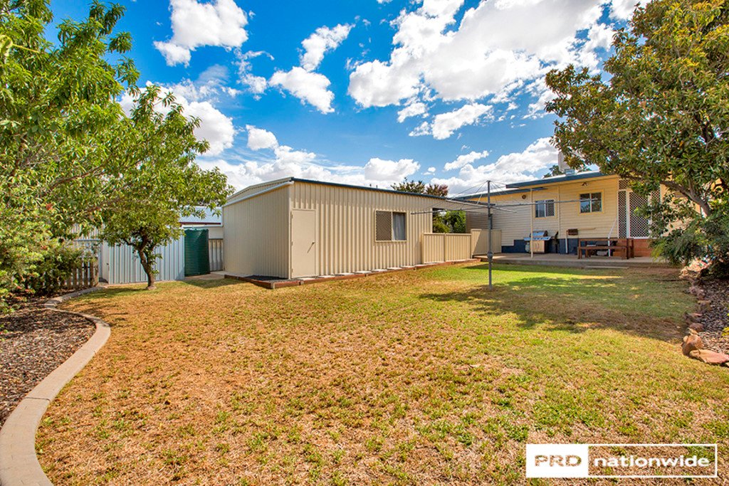 9 Churchill Street TAMWORTH 16