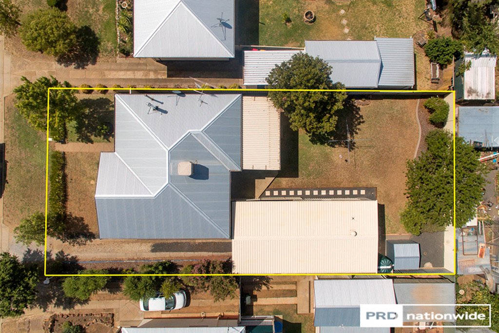 9 Churchill Street TAMWORTH 20