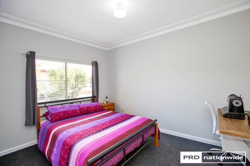 9 Churchill Street TAMWORTH 8