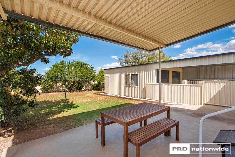 9 Churchill Street TAMWORTH 9