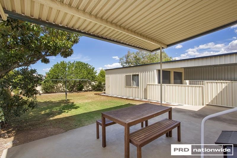 9 Churchill Street TAMWORTH 9