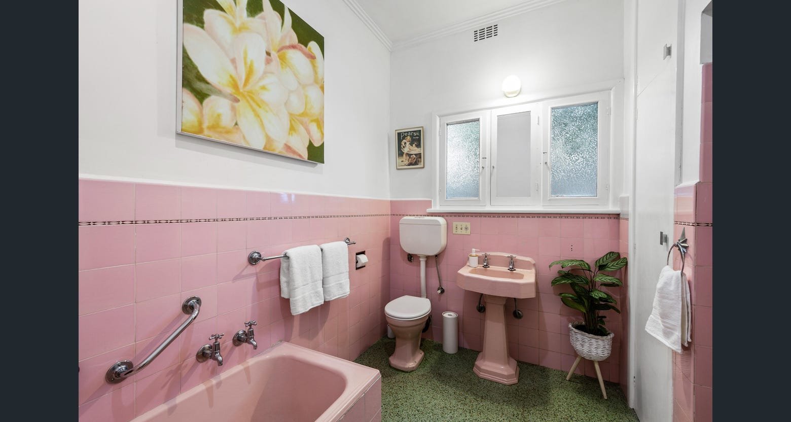 Gallery: 9 Clapperton Street