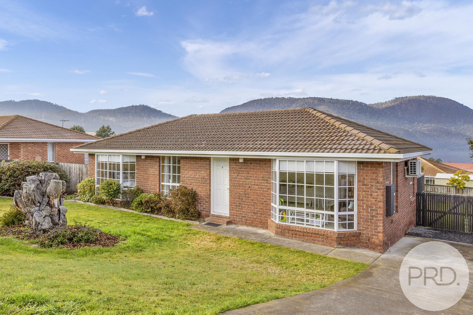 9 Clives Avenue OLD BEACH 1