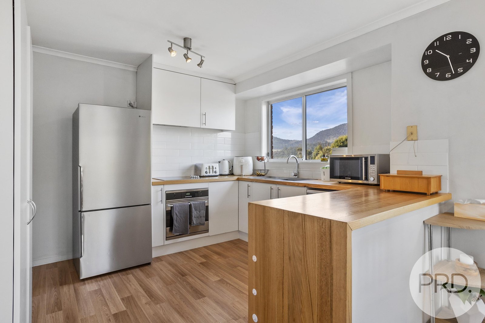9 Clives Avenue OLD BEACH 8