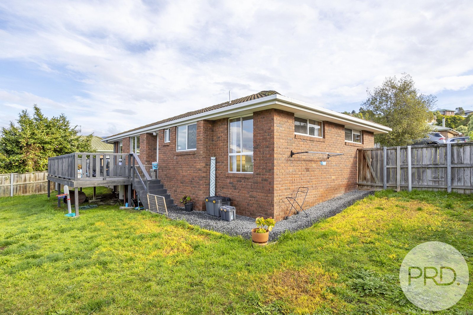 9 Clives Avenue OLD BEACH 18