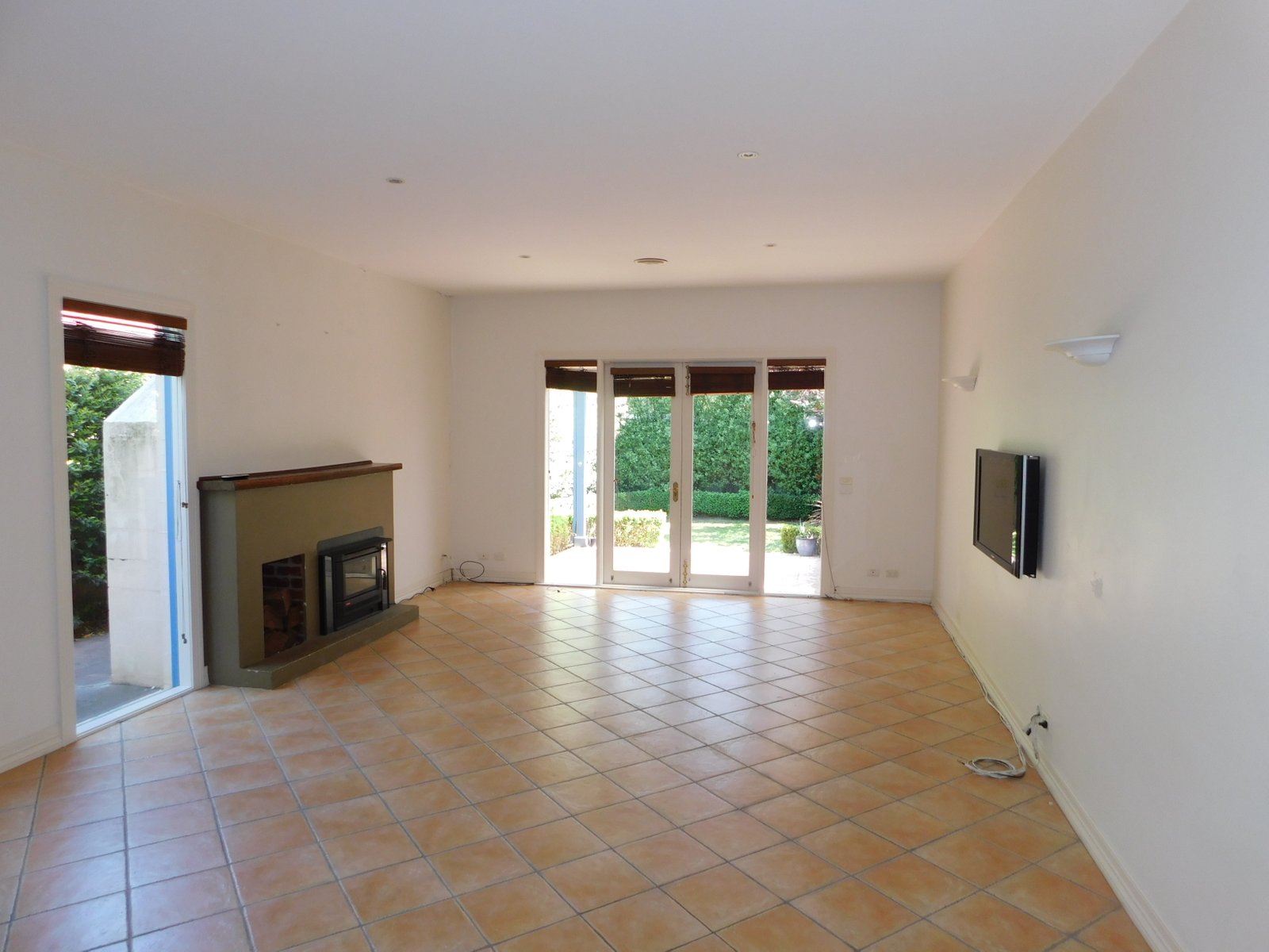 Gallery: 9 Comas Road