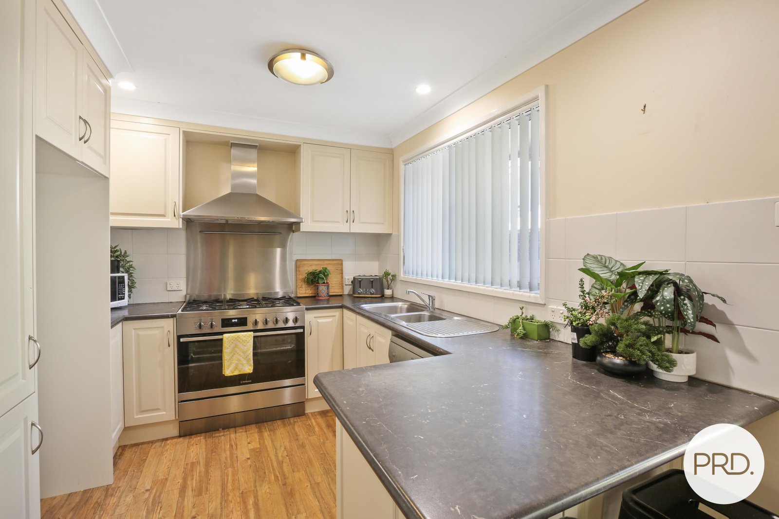 9 Compton Street DAPTO 2