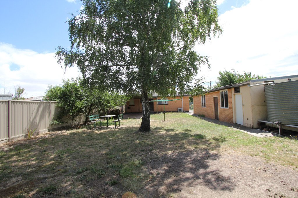 9 Conan Street WENDOUREE 12