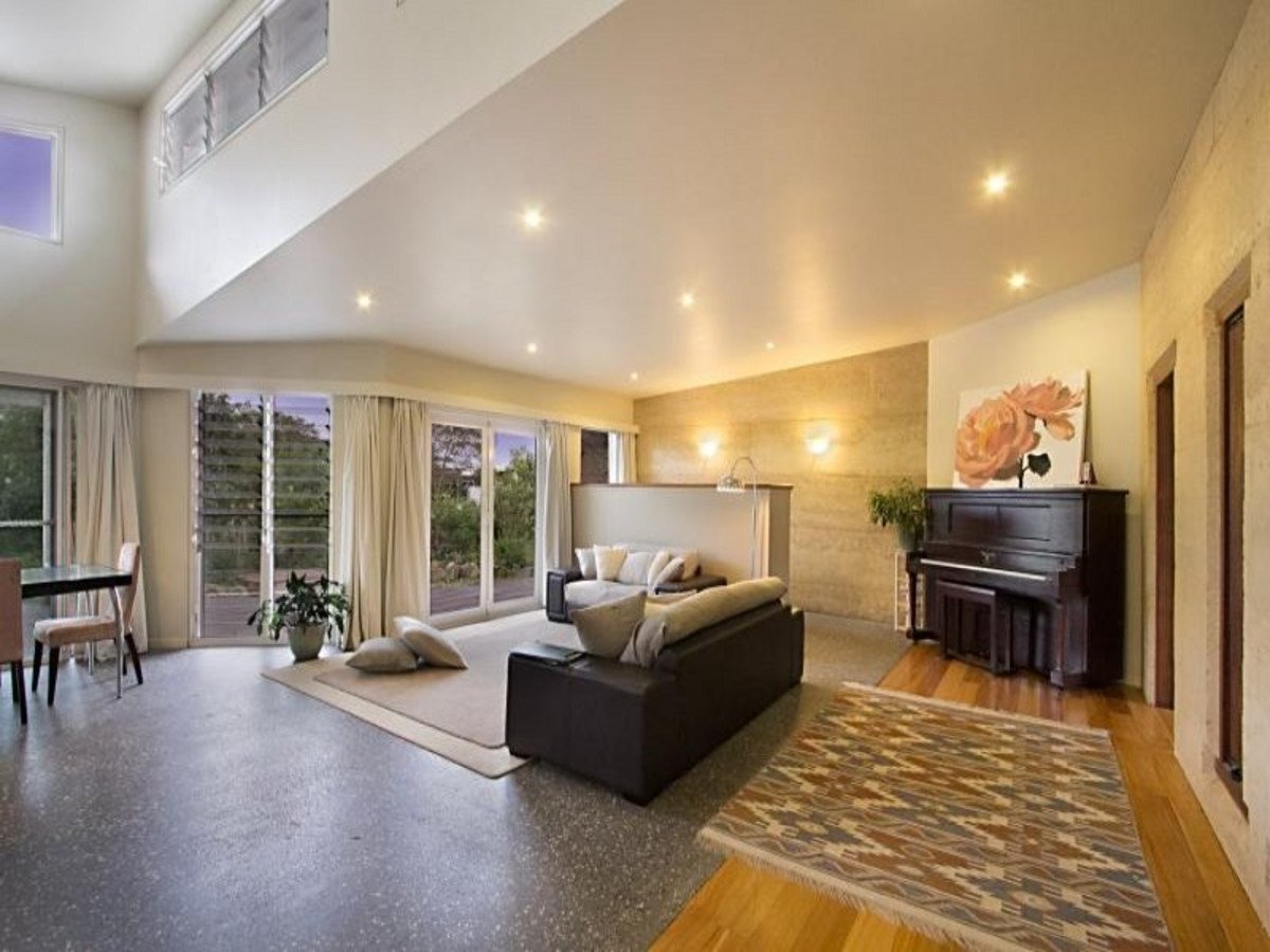 9 Coolamon View Currumbin Valley 4