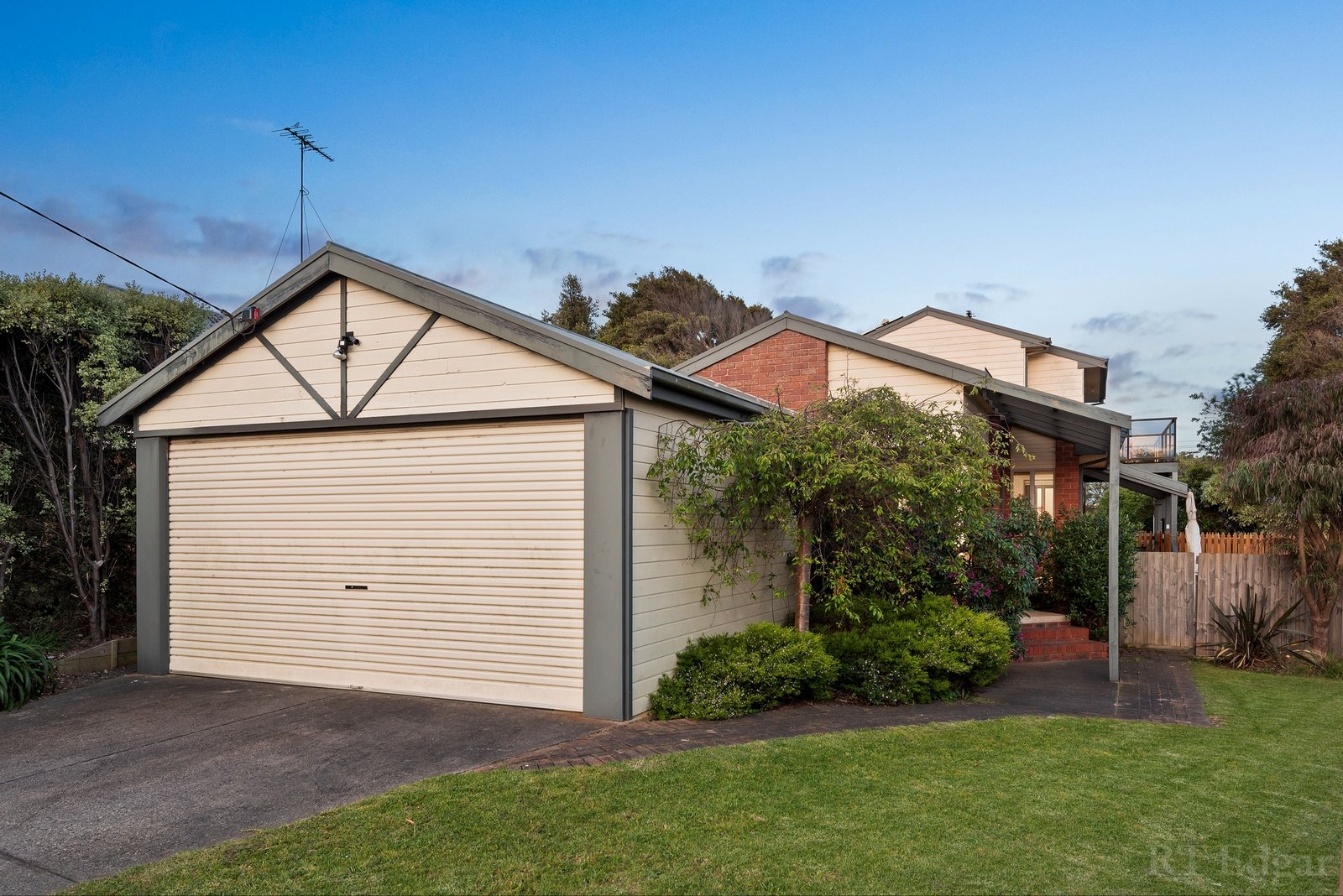 Real Estate and Property in 9 Coorong Court, Ocean Grove, VIC