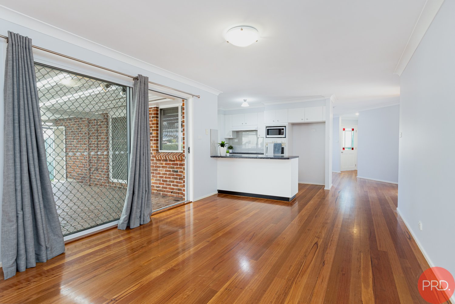 9 Correa Close ABERGLASSLYN 14