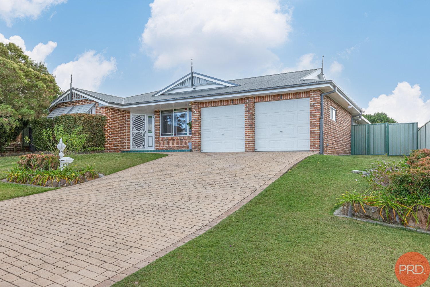 9 Correa Close ABERGLASSLYN 33