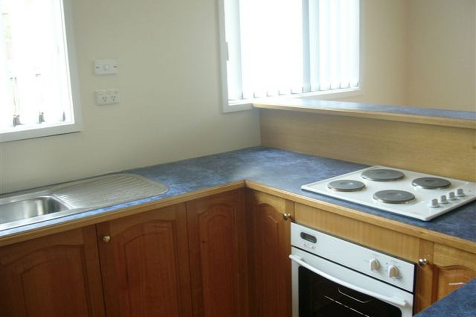 9 Cox Avenue NEW NORFOLK 2