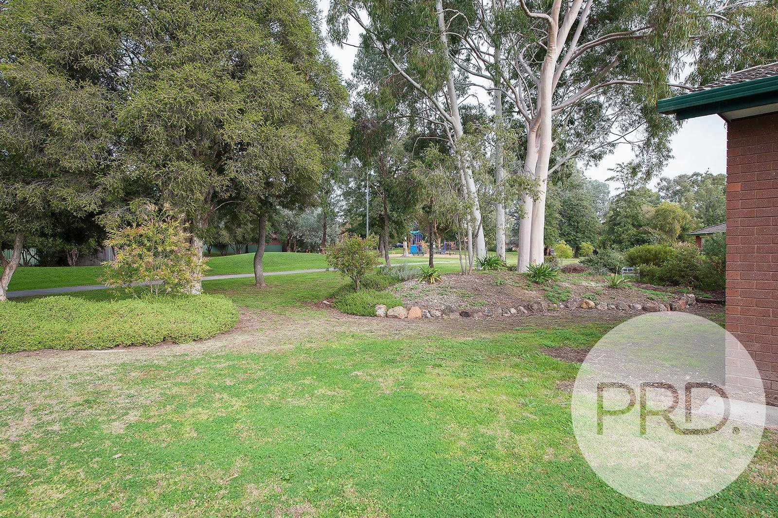 9 Crackenback Street THURGOONA 4